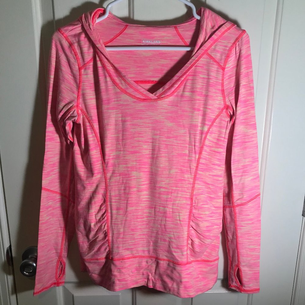 Athletic shirt